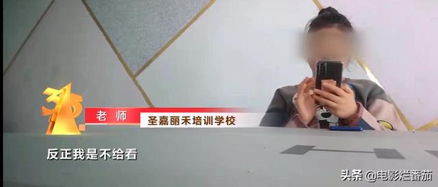 烟灰、脚气，为何会与知名酸菜挂钩？315晚会揭露的黑幕触目惊心