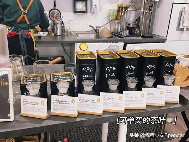 我在布達佩斯，收集了很多秋天送給你