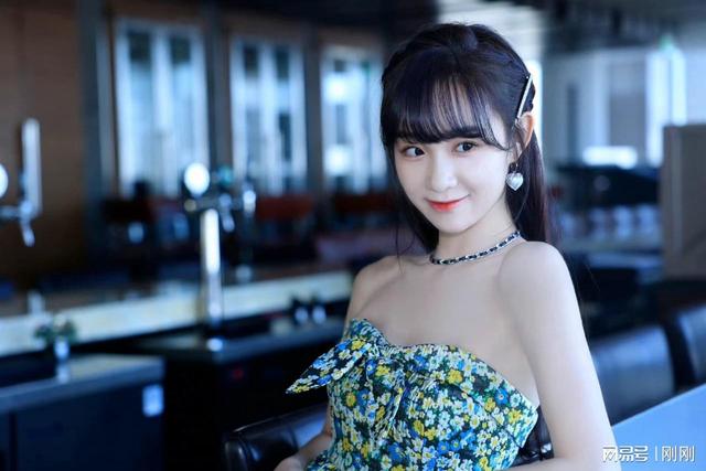 皎白如玉李子璇