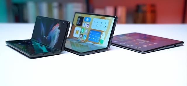 华为、三星还是vivo？这里有一份折叠屏选购指南