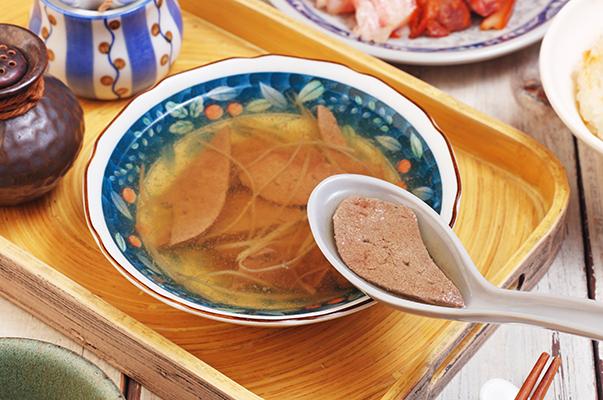 偏头痛想缓解头痛预防发作，医生提醒：可以多吃这几种食物