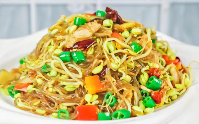 清明前后，多吃“3野菜2芽2花”养肝祛湿降火，应季而食好处多