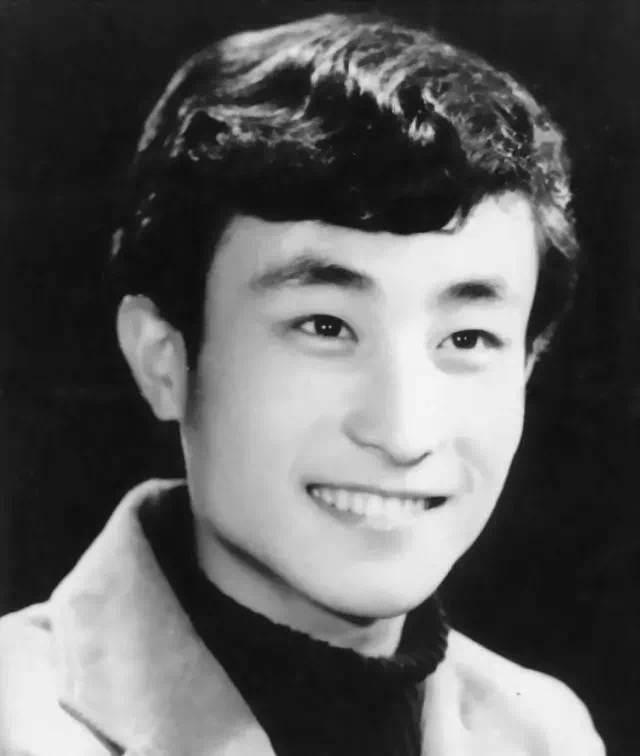18次上春晚，却“封杀”自己、痛批同行，有钱不赚偏要得罪人？