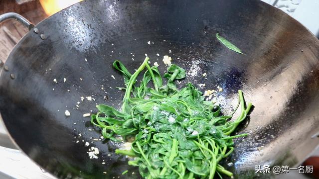 春天干燥易上火，建议多吃8种降火食物，做法简单营养，特别好吃