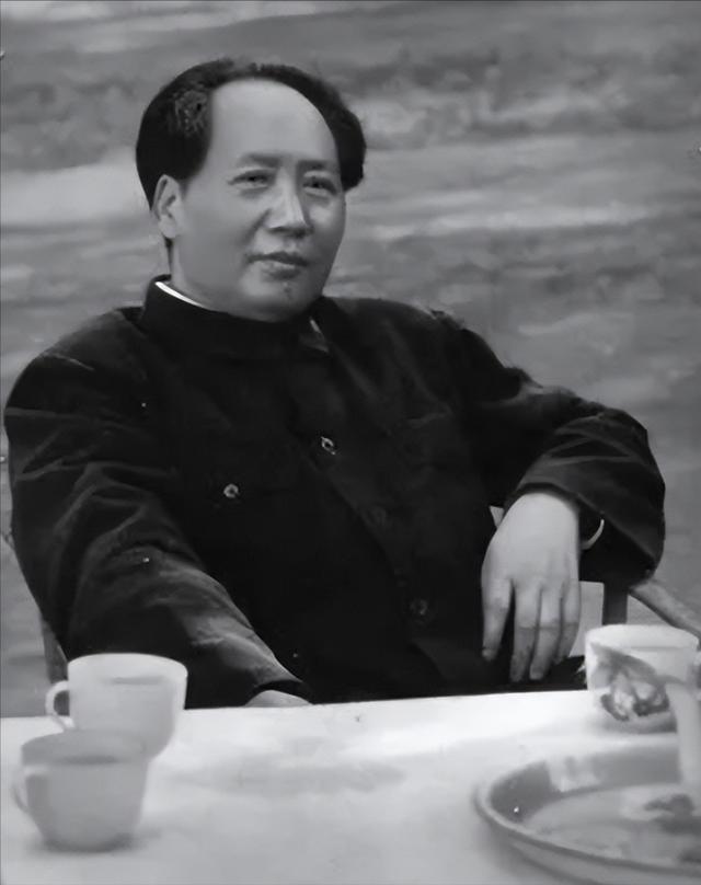 57年一小女孩写信给毛泽东，主席收到信后吩咐：把她母亲接来北京