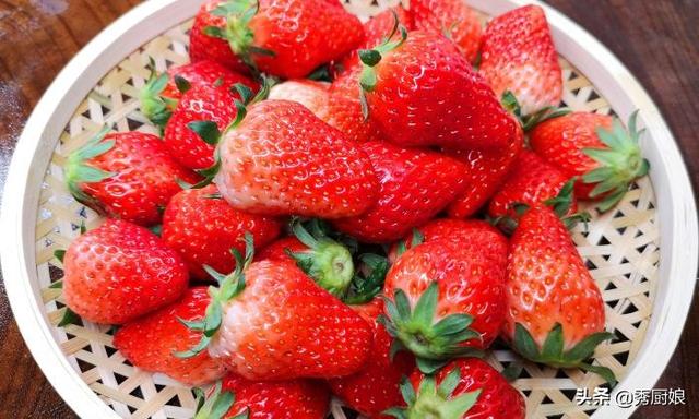 苹果和草莓哪个营养价值高，适合春季吃的水果有哪些
