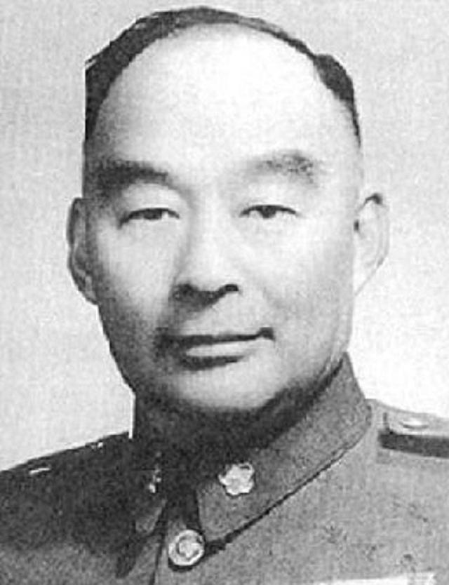前有黄河，后有敌军，周总理坐立难安，毛主席冷静说道：拿烟来