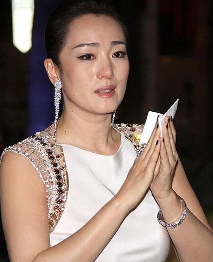 张艺谋女儿张末：我曾怨恨的父亲，一手托起了我的婚姻和事业