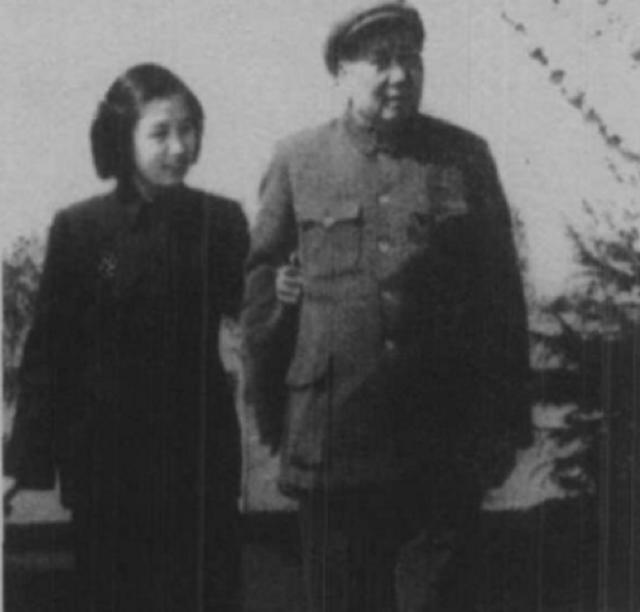 1972年李讷离婚，毛主席得知原因后落泪：讷娃的婚事太草率了
