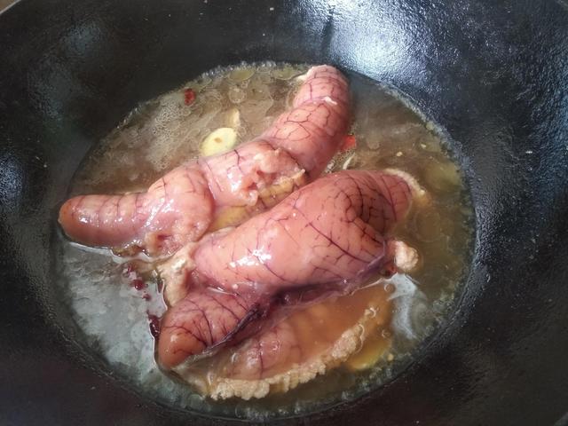人过中年以后，建议常吃这4种食物，腿脚有劲易消化，别不懂吃