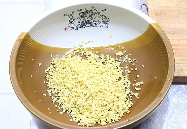 强烈建议中老年人：如果不差钱，常吃6种食物，强过天天吃保健品