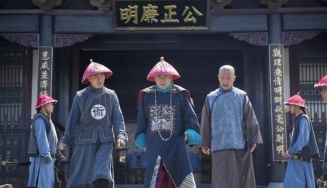 清朝银库看守，靠伤害身体的方式偷银，年入上万两，晚年痛苦而死