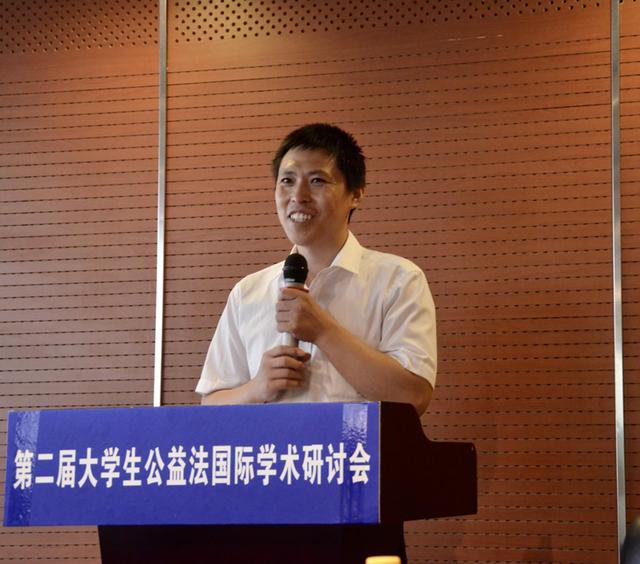 我，生于农民家庭，做了17年公益律师，专为农民工打官司