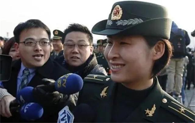 中国首位女宇航员——刘洋