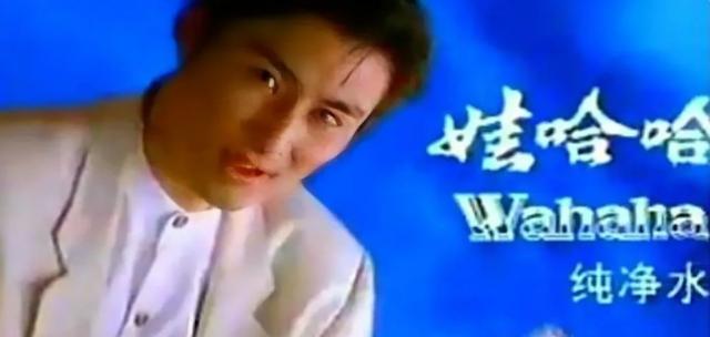 演员景冈山：因喝酒跟妻子离婚，再婚后仍不知悔改，今成酒蒙子