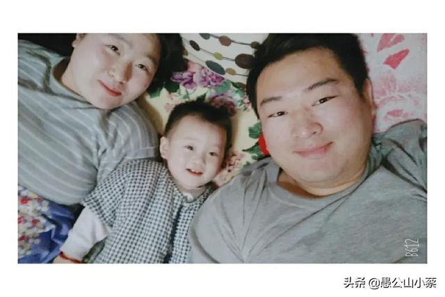 今天宝宝你三周岁了，从2斤到32斤，你就是我们最大的幸福