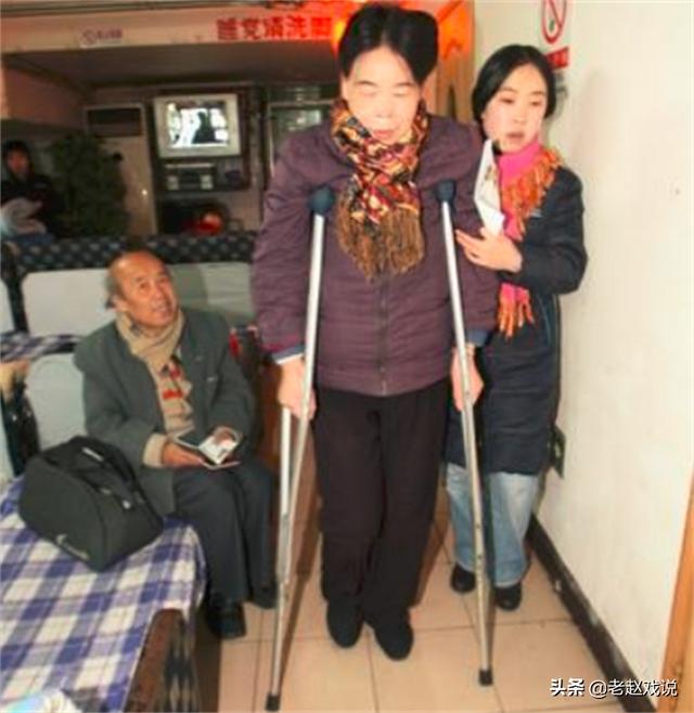 为追星刘德华，逼得父亲跳河自杀，14年后的杨丽娟怎么样了？