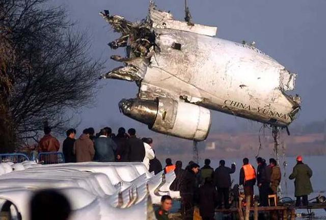史上惨烈的五大空难,历史上惨烈的10次空难