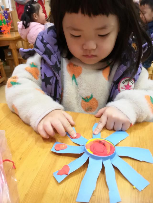 【校园动态】拾贰月Shi |小一班——“童趣风车里”创客课程故事