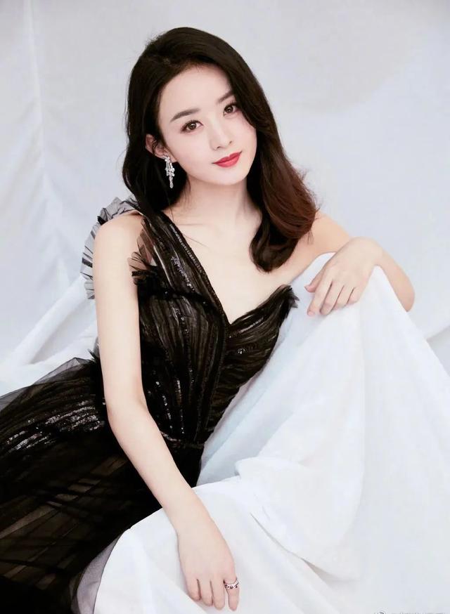 赵丽颖被造谣偷税，树大招风遭人嫉妒？细看她的资产确实被惊到了