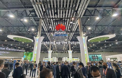 华为智慧办公全家桶展出，新产品赋能新体验