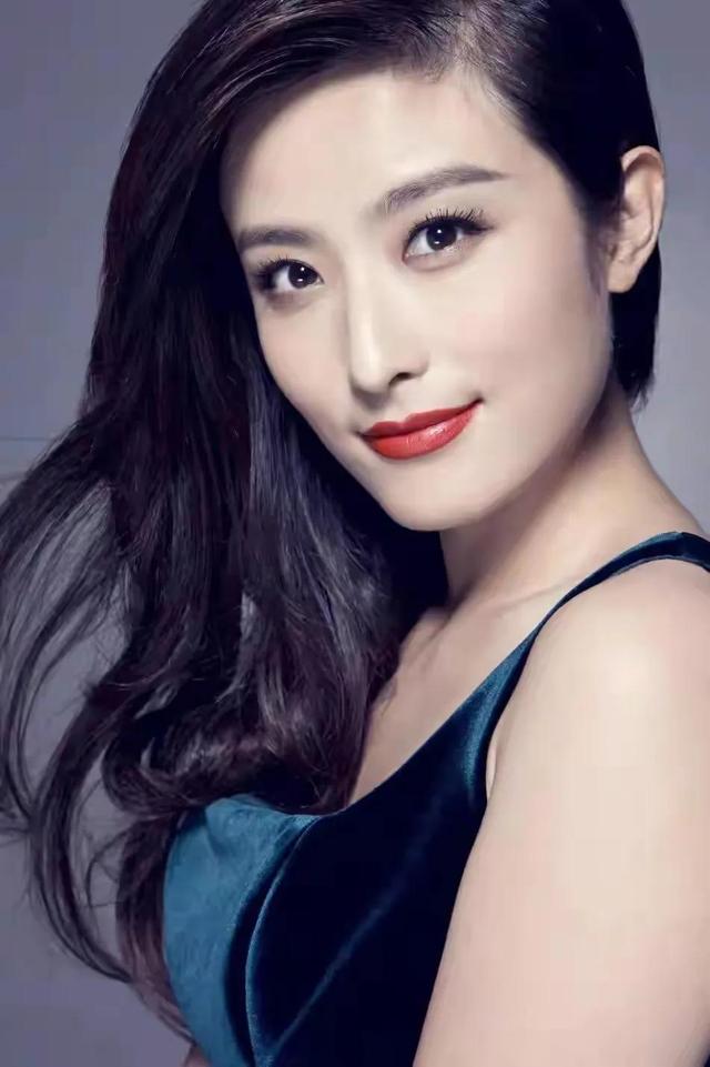 好看是爱美的指路明灯，美是人间最闪亮的星星……全文