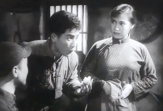 真实的“铁道游击队”：大队长31岁英年早逝，政委88年授中将