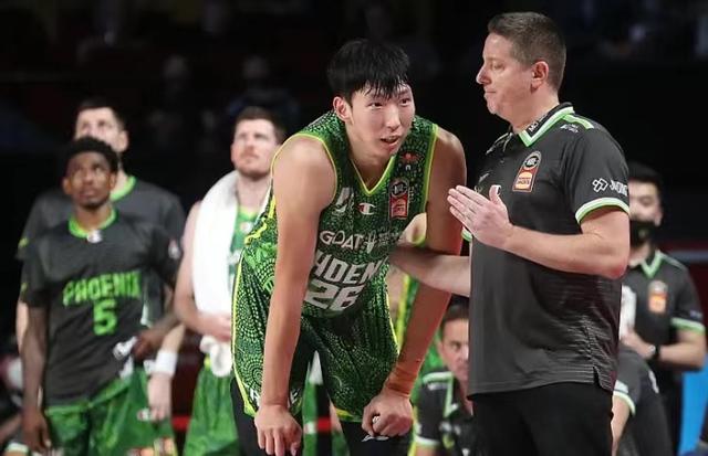 周琦有望重返NBA！东部弱旅发出加盟邀请，撞车男篮集训成阻碍