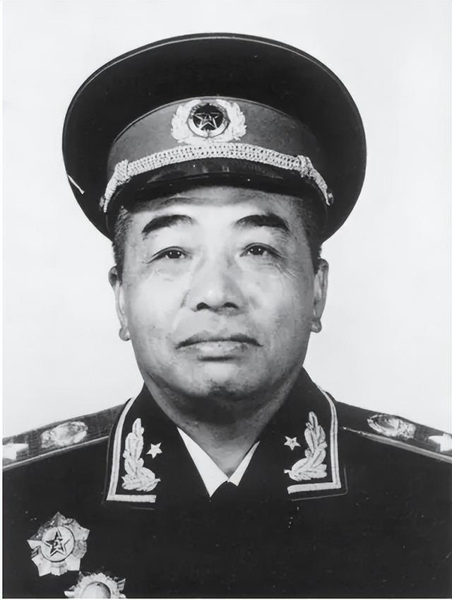 跟随彭老总起义的红军军长，多次受伤大难不死，却被车祸夺走性命