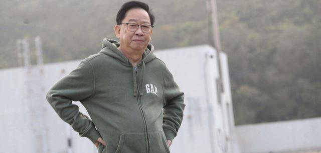 刘銮雄没给疫情捐款，却为生病艺人支付手术费，还每月给他生活费