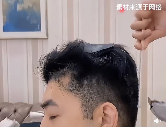上海人做核酸，堪称时装秀