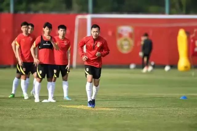 吴曦，无戏？不，豁出去也要为国再踢进一个球！9+1=10