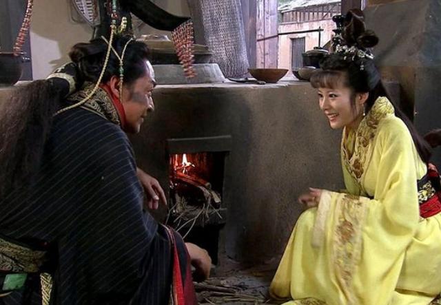 宴会上，吴王阖闾给女儿夹了一块鱼肉，为何女儿看后羞愤自刎？