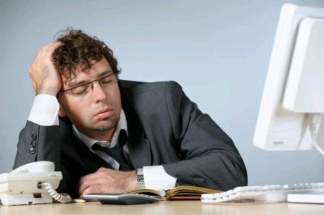 晚上几点睡觉算熬夜？提醒：不是很多人认为的11点，以后尽量改正