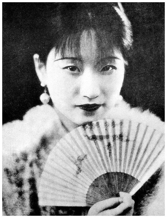 1965年，陆小曼凄凉离世；墓碑上9字敬称，成为她人生的最大讽刺