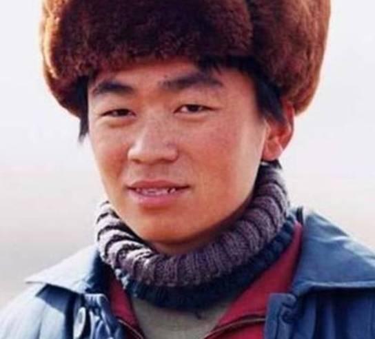 王宝强：借钱交税第一人！黄渤说他不简单，冯小刚后悔捧红他
