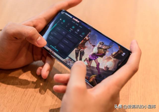 从3399跌至2099元，12GB+256GB+120Hz，5nm芯片旗舰手机加速退场