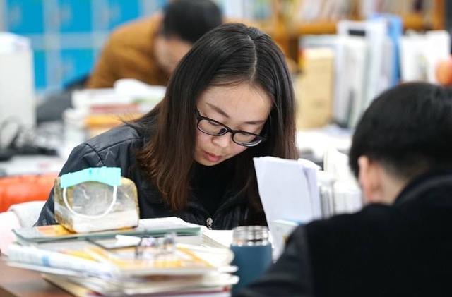 2022年考研笔试成绩公布，考研党别担心，3个好消息助力大家发展