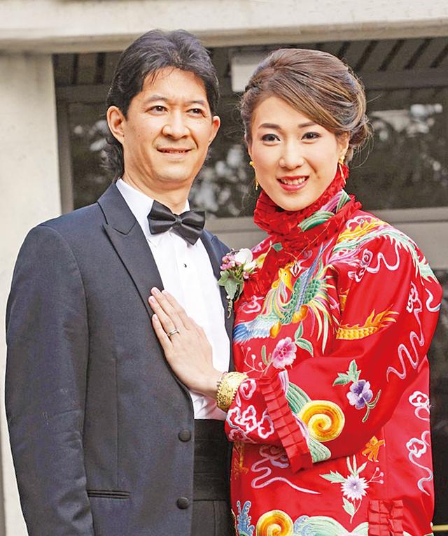 38岁钟嘉欣生日官宣三胎！带一双儿女晒B超照，大13岁老公未露面