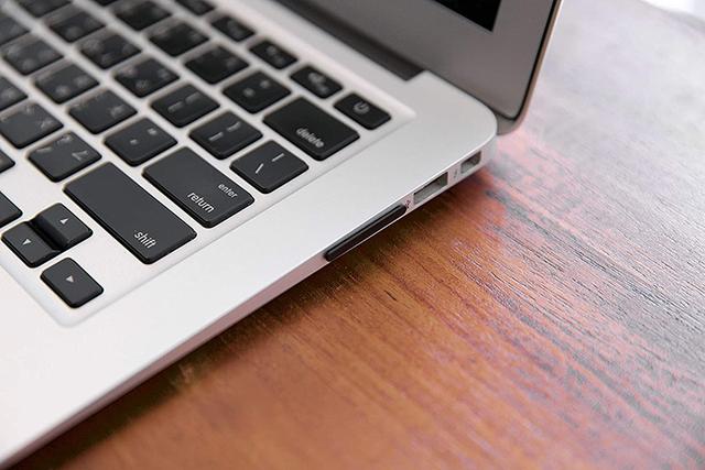 创见推出JetDrive Lite 360 为Macbook提供1TB储存空间
