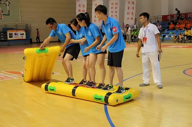 适合三四十人玩的团建游戏(适合30人玩的团建游戏)-天晟网