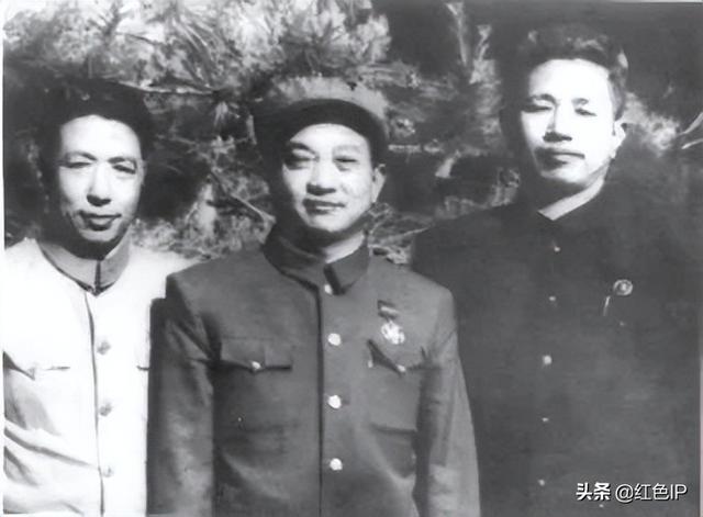 军人走上没有硝烟的战场——新中国第一批外交官纪实（一）