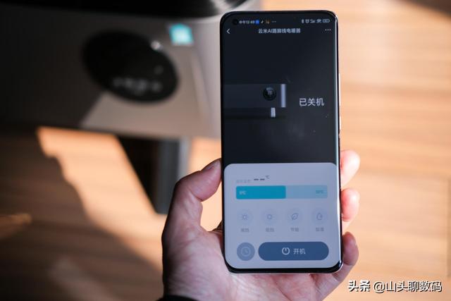 石墨烯5秒速热，带蒸汽加湿，云米AI踢脚线电暖器开箱