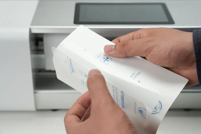 [云端星星云软件]，微信发红包2000怎么发