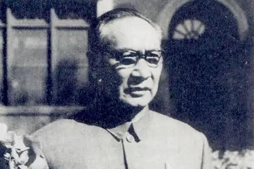 “云南王”卢汉晚年：捐光房产，1974年病逝前，家人提了一项请求