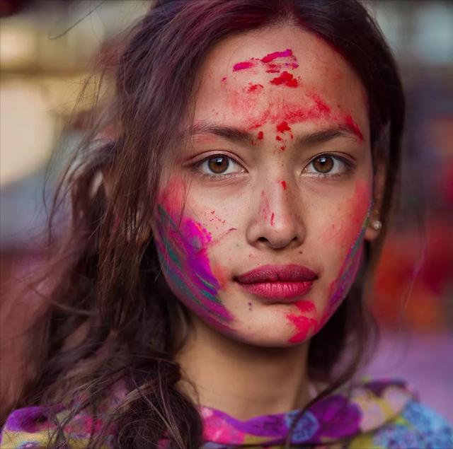 我国有20个邻国，他们经济怎样？国民收入和消费怎样？