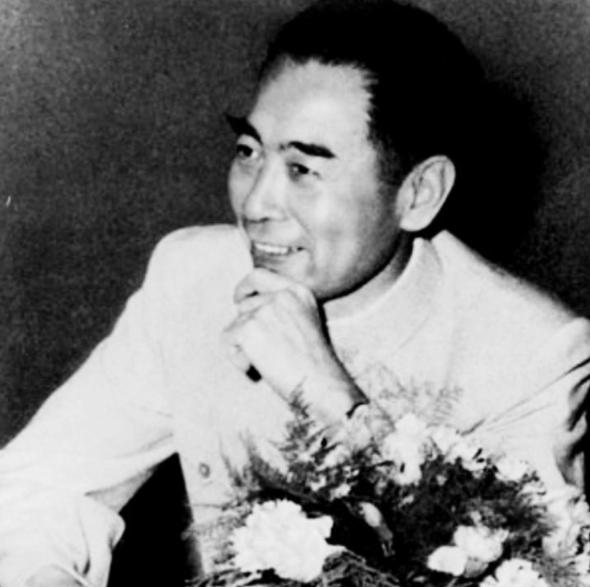 周恩来下令建革命公墓，林徽因亲自设计，还未建好迎来首位领导人