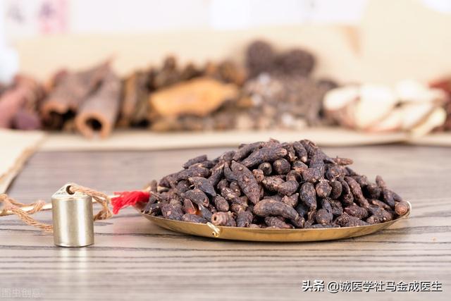 慢性咽炎？嗓子总有异物感，3味中药煮水，利咽，行气，化痰