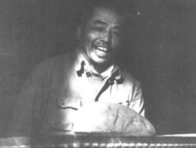 51年毛主席与周世钊见面，聊起抗美援朝，周：岸英去世怪彭老总吗