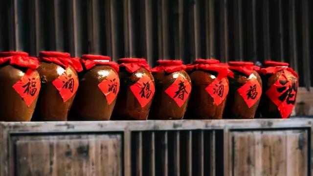 人为何要喝酒，该什么时候喝？